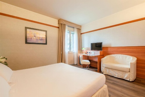 SHG Hotel Bologna image 41